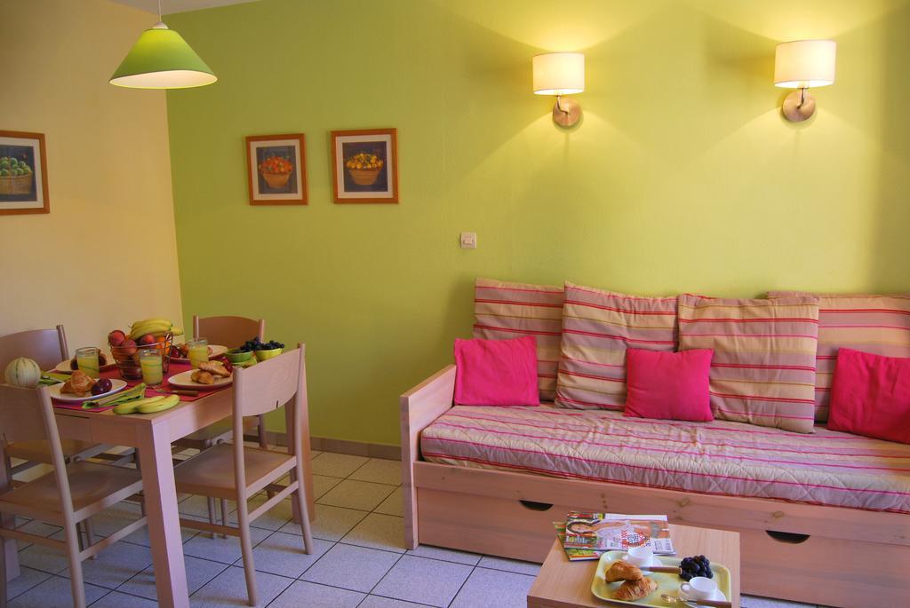 Lagrange Grand Bleu Vacances - Residence Le Village Des Aloes Cerbere Phòng bức ảnh